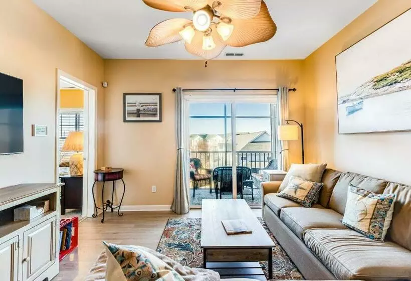 ホテル Villas At Bay Crossing   34670 Villa Circle Unit #2304