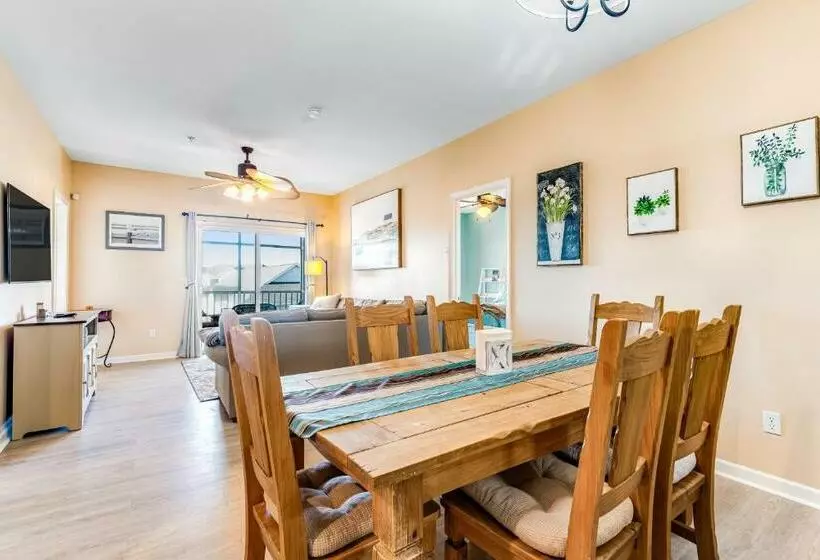 ホテル Villas At Bay Crossing   34670 Villa Circle Unit #2304