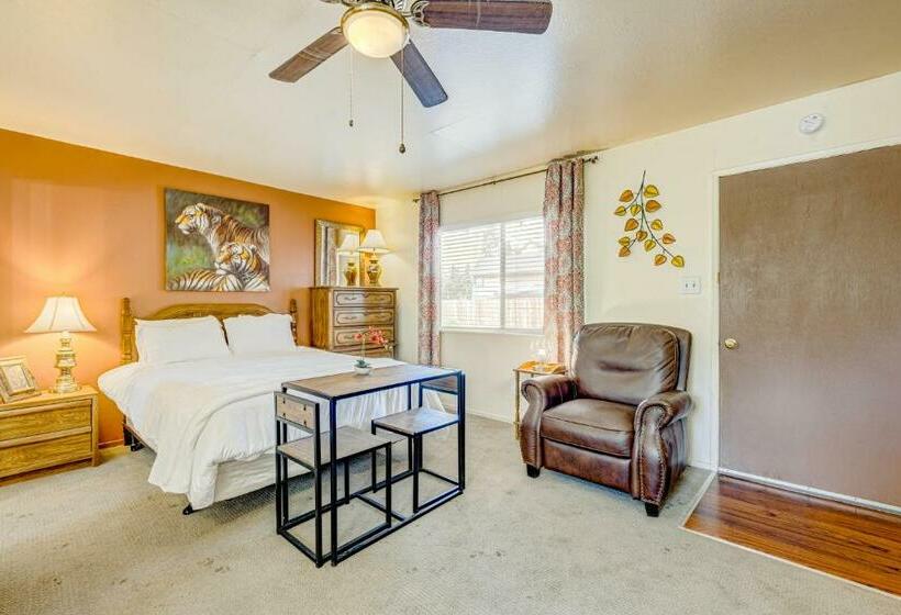 مُتل Pine Tree Place   Unit 4