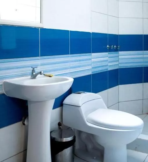 هاستل Hostal Los Angeles