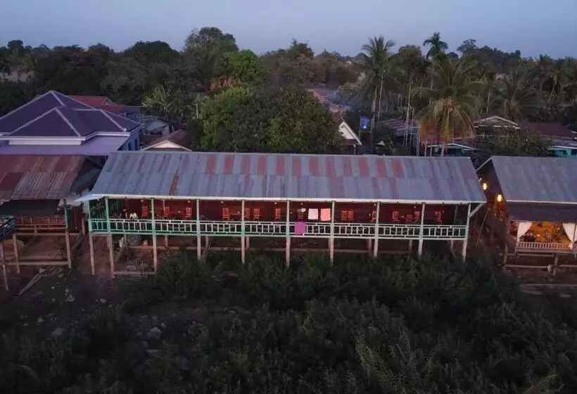 Retkeilymaja Sompong Sunset View Guest House