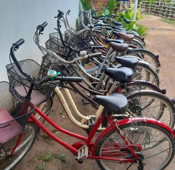 Hostel Sompong Sunset View Guest House