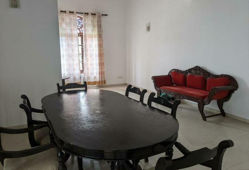 住宿加早餐 Jayanath