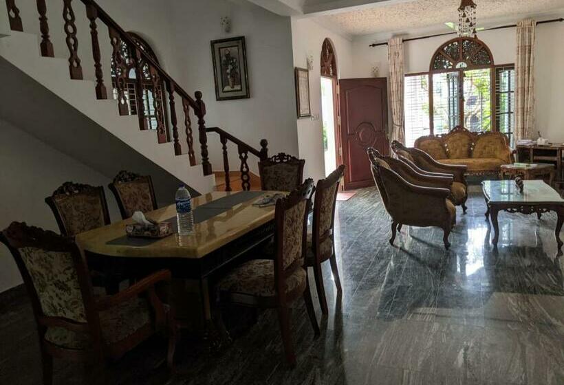 住宿加早餐 Jayanath