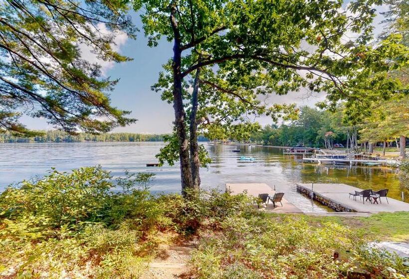 Отель Lenas  Lakeside Cabin