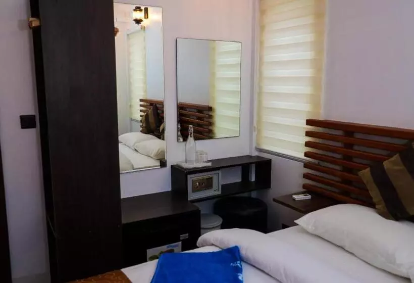 پانسیون Palm Residence