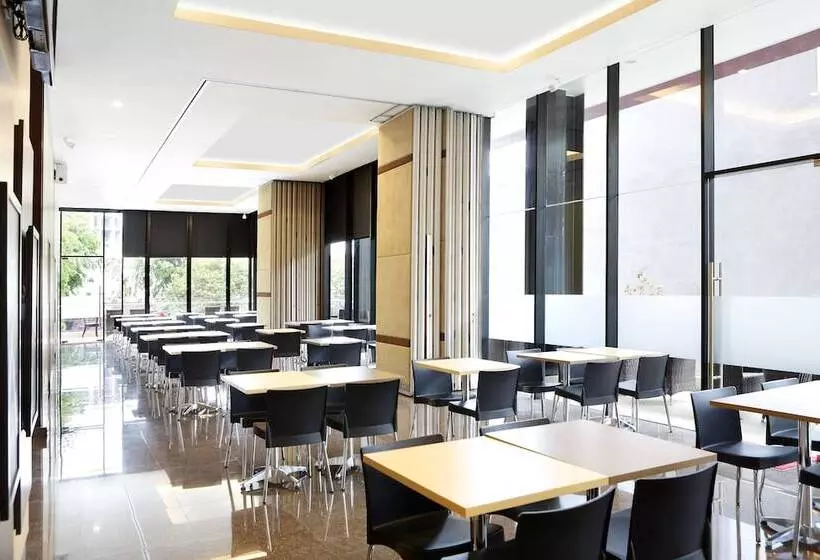 Amaris Hotel Pasar Baru