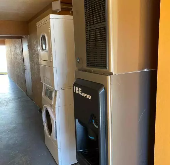 호텔 Deluxe Inn Hardeeville