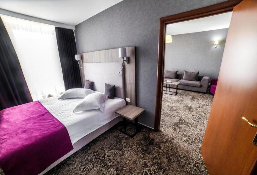 בית מלון כפרי Europeca