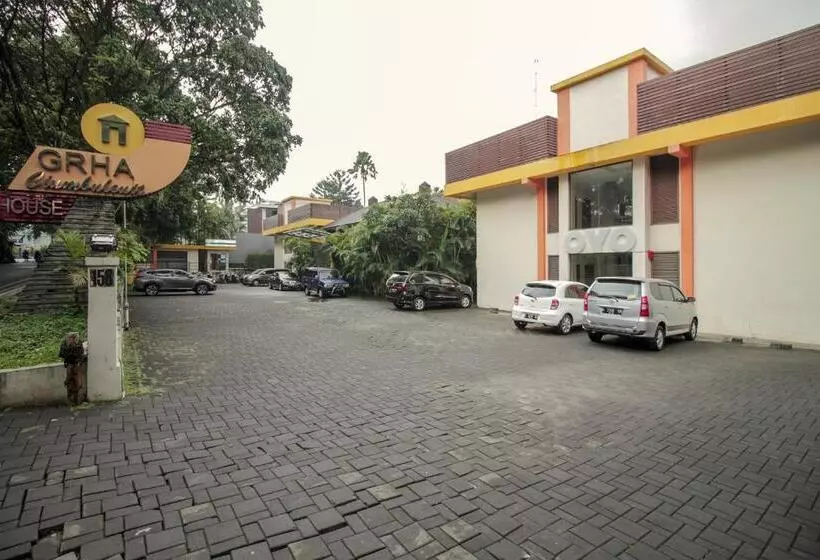 Hotel Collection O 295 Grha Ciumbuleuit Guest House