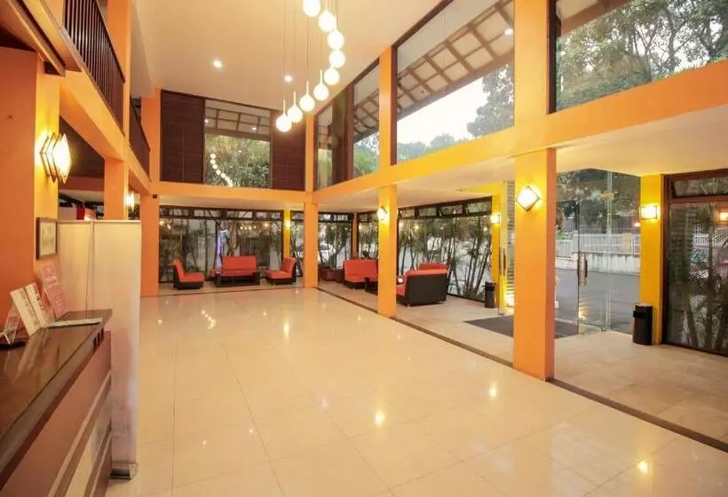 Hotel Collection O 295 Grha Ciumbuleuit Guest House