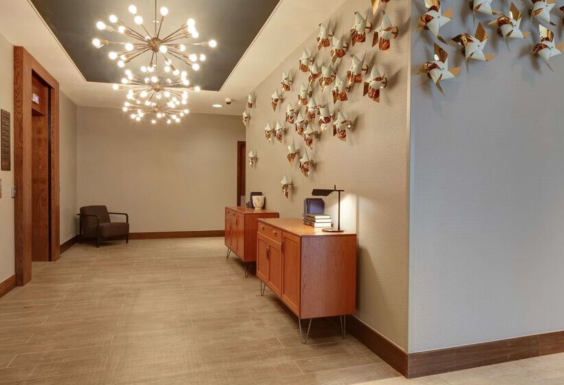 Отель Hilton Bournemouth