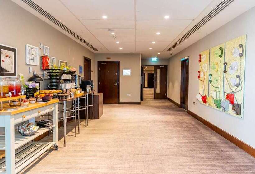 Отель Hilton Bournemouth