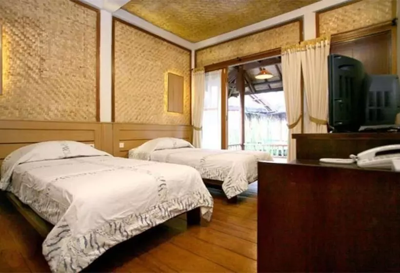 Hotel Kampung Sumber Alam Garut