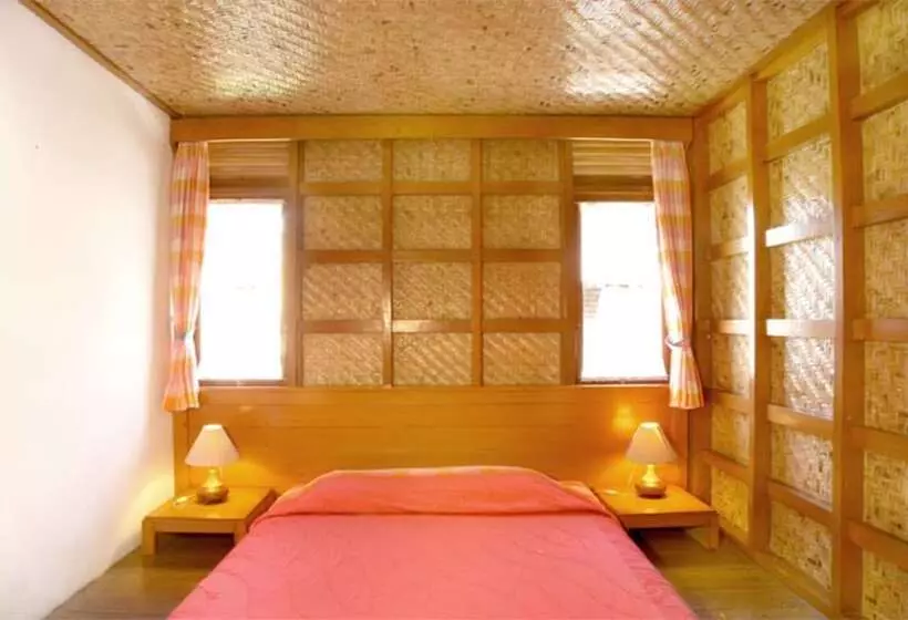 Hotel Kampung Sumber Alam Garut