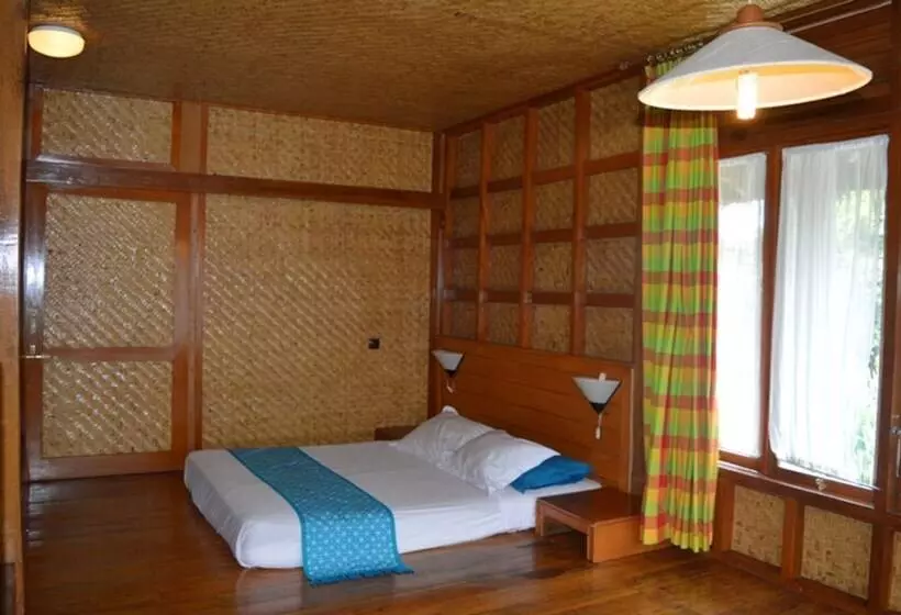 Hotel Kampung Sumber Alam Garut