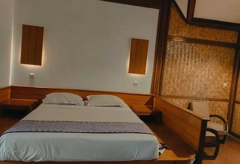 Hotel Kampung Sumber Alam Garut