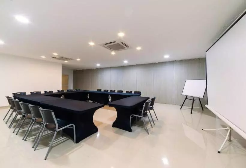 酒店 Ms Ciudad Jardin Plus