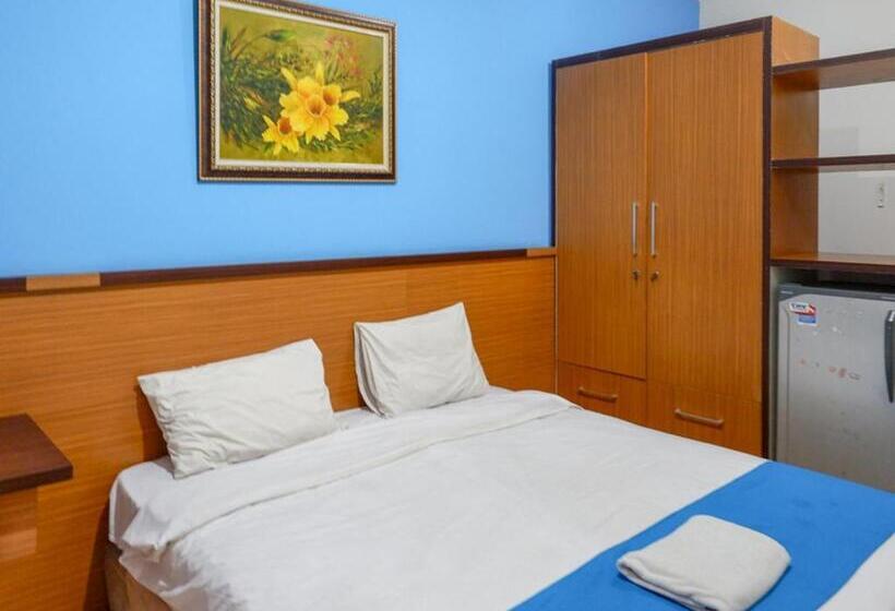 فندق Pineapple Mansion Solo Mitra Reddoorz Near Rs Jih Solo