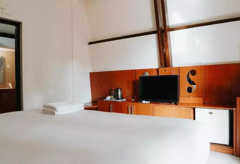 Tidar Hotel & Cottages Malang