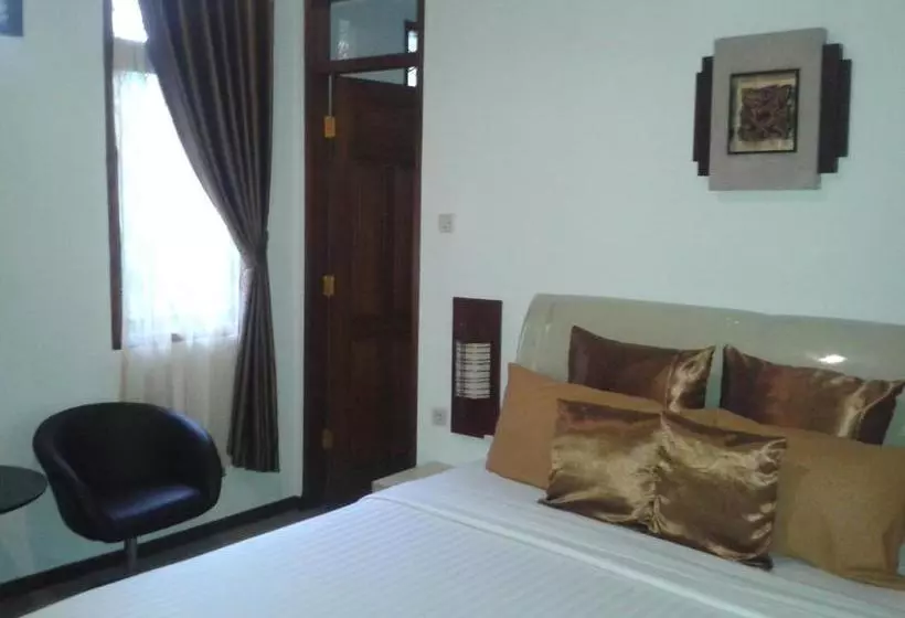 Hotel Valley Bistro Cafe And Resort