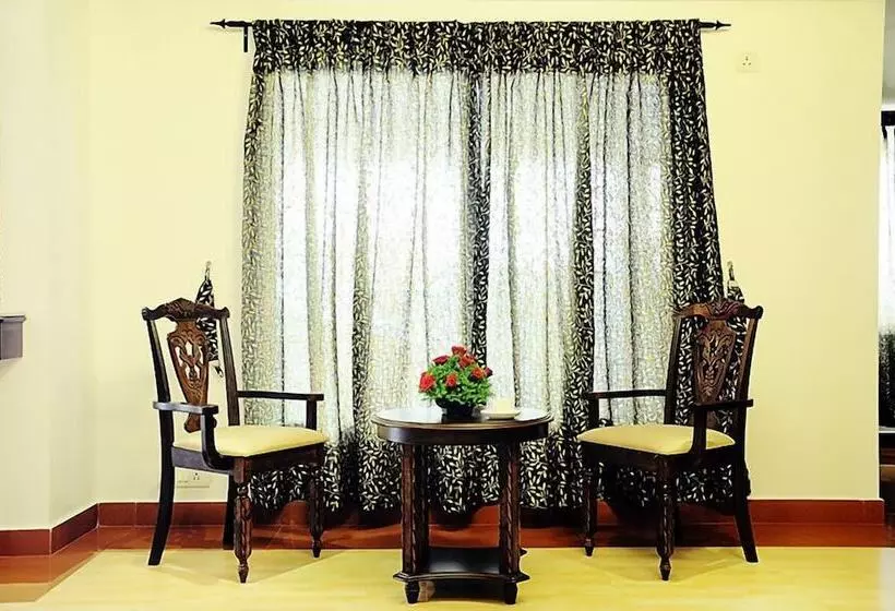 The Grand Serenity Apartment Hotel