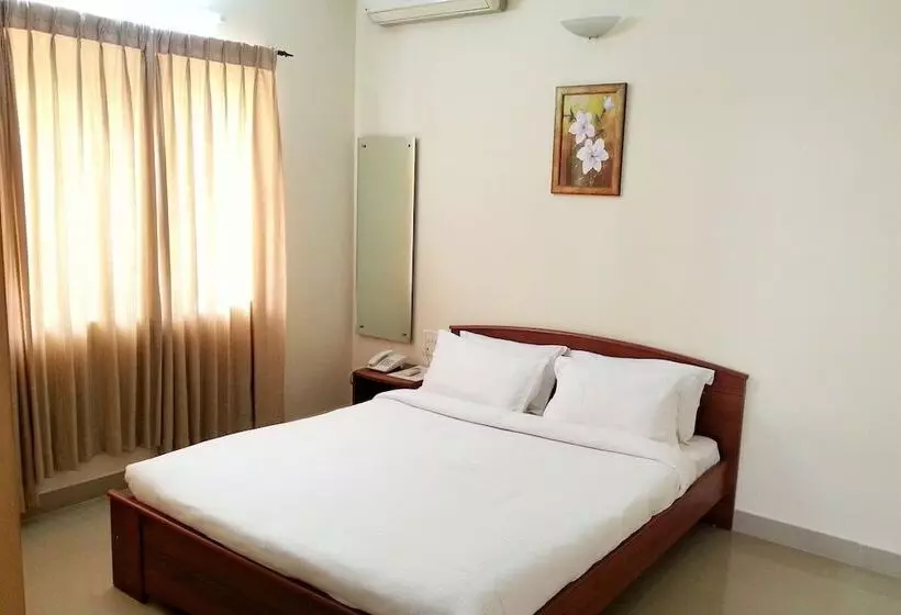 The Grand Serenity Apartment Hotel