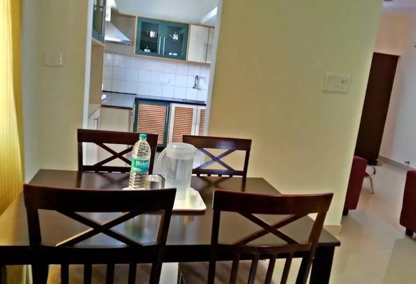 The Grand Serenity Apartment Hotel