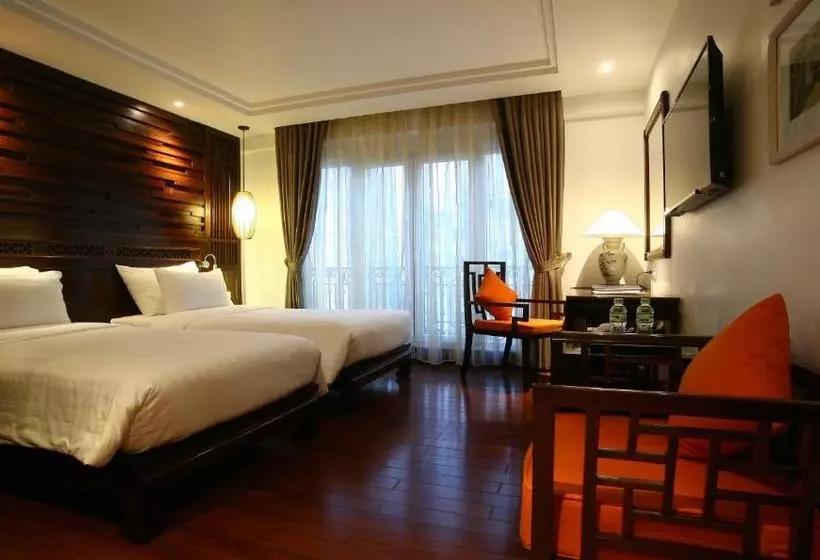 هتل The Palmy  & Spa