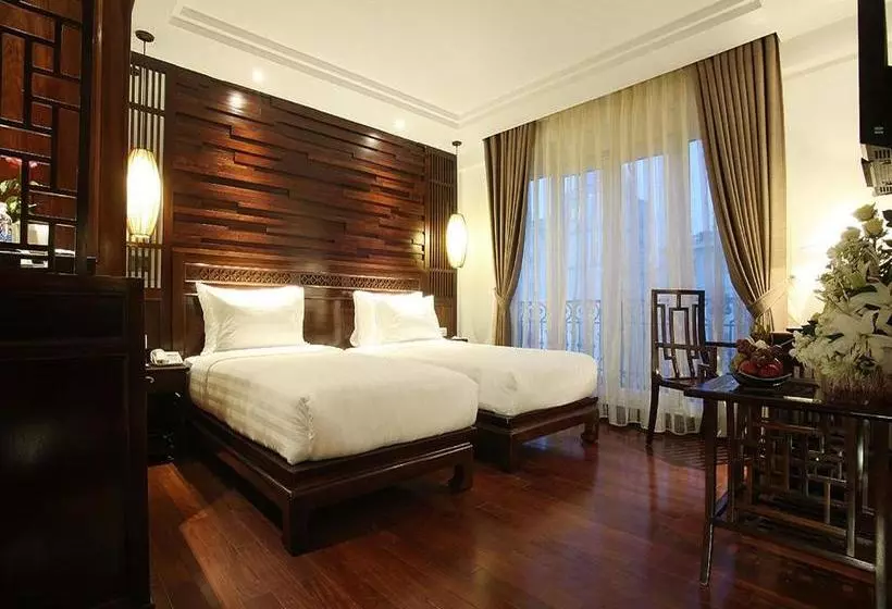 هتل The Palmy  & Spa