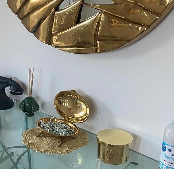 تختخواب و صبحانه My Comfort