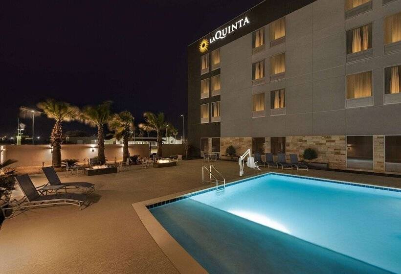 酒店 La Quinta Inn & Suites By Wyndham Del Rio