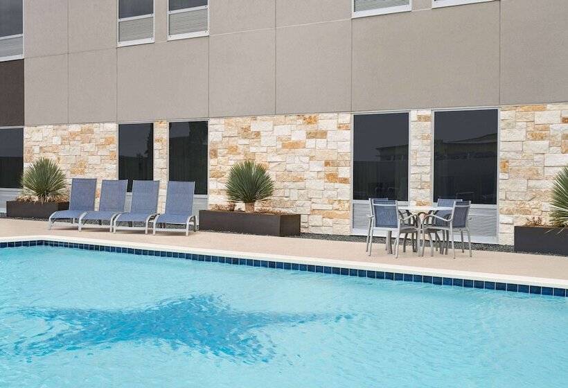 酒店 La Quinta Inn & Suites By Wyndham Del Rio