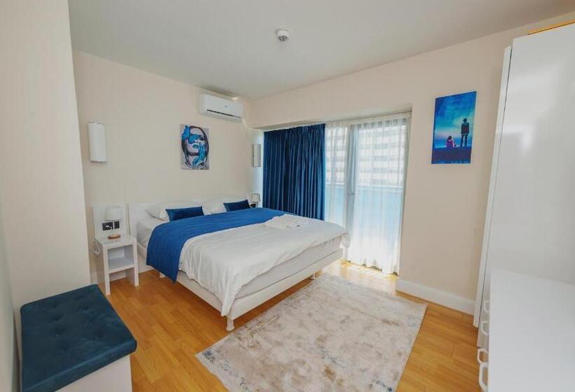 هتل Orbi City Apartments