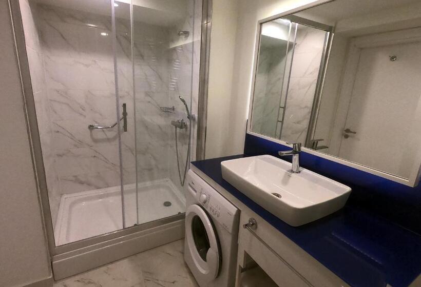 هتل Orbi City Apartments