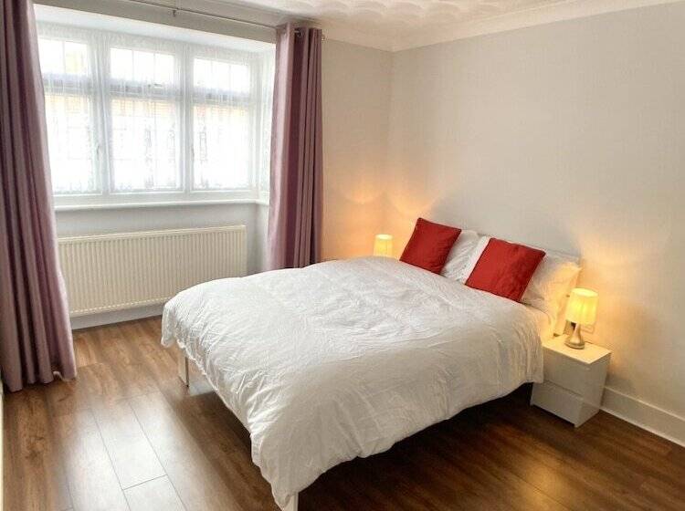 بنسيون Richmond House