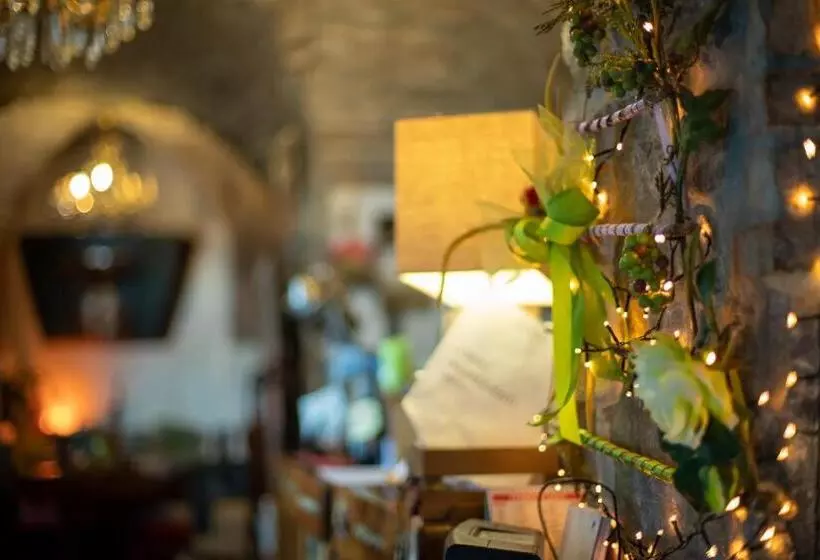 Majatalo Rooms Relais Art Borgocastello3