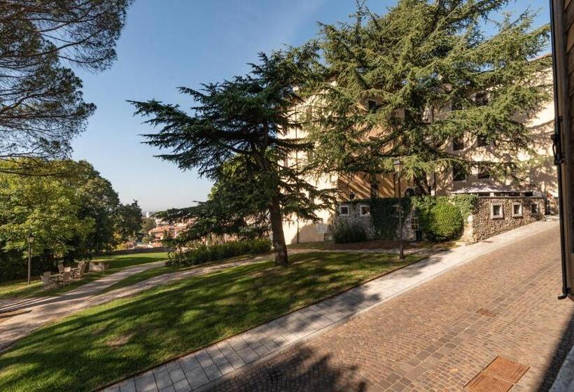 پانسیون Rooms Relais Art Borgocastello3