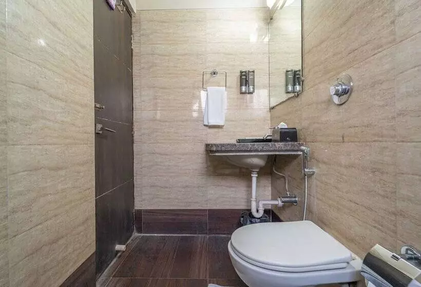 Hotelli Enrise By Sayaji Harda