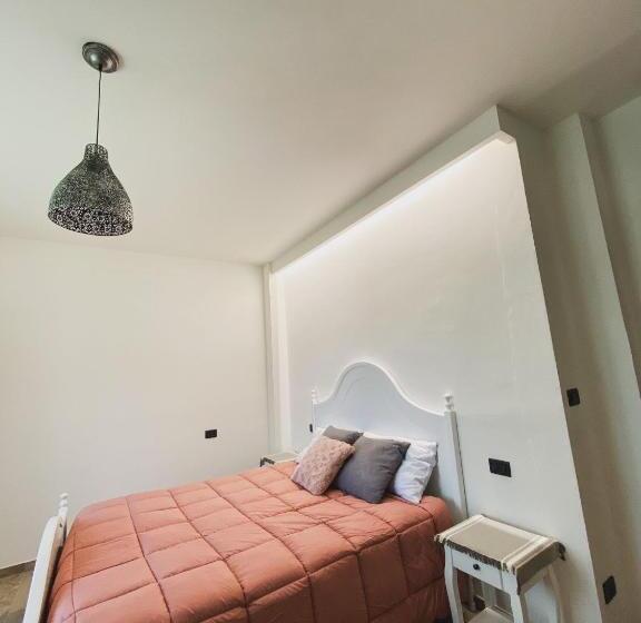 هتل Villa Tadina