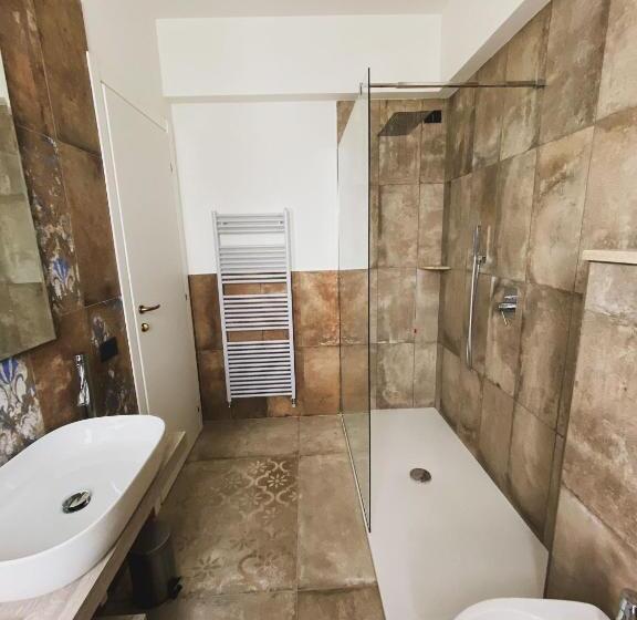 هتل Villa Tadina