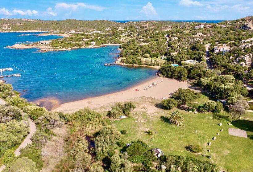 Residence Con Piscina A Liscia Di Vacca, 350 Mt Dal Mare, 3 Km Da Porto Cervo