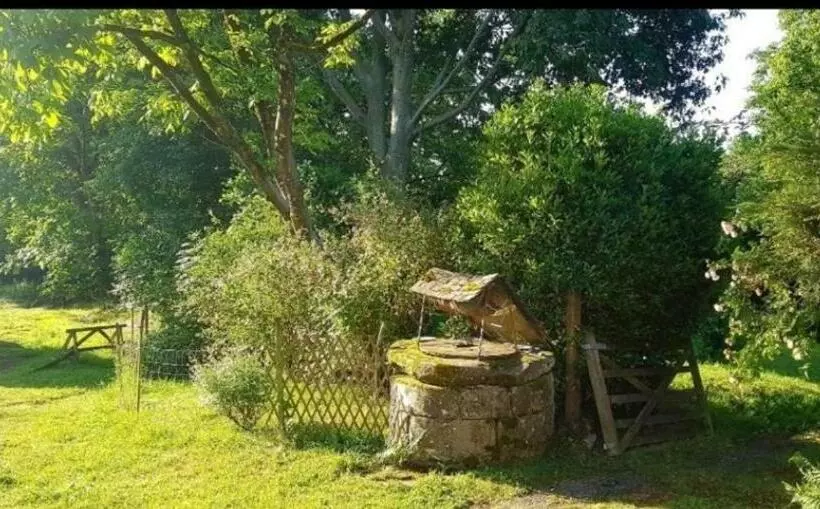 ベッドアンドブレックファースト Hameau De Leignoua