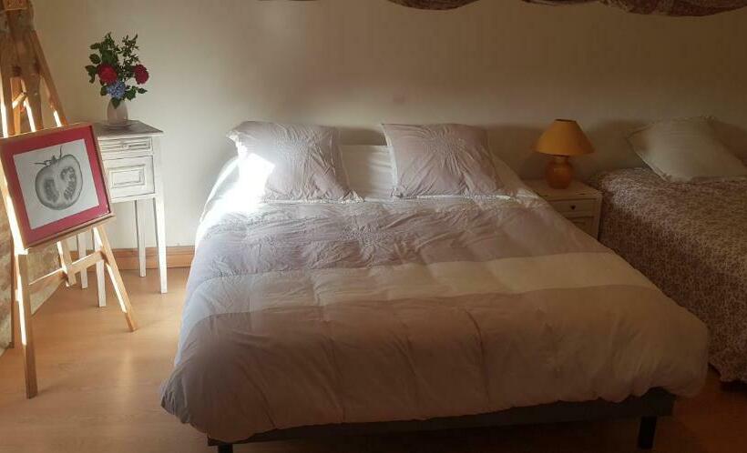 민박 Hameau De Leignoua