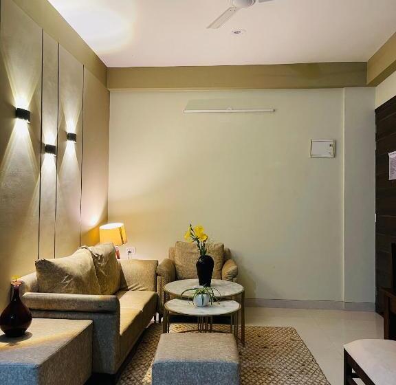 Bedchambers Serviced Apartment, Medicity