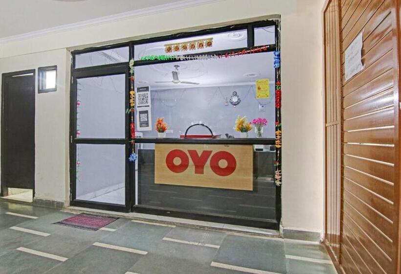 فندق Oyo Flagship 70237 Cozy Stay Deluxe