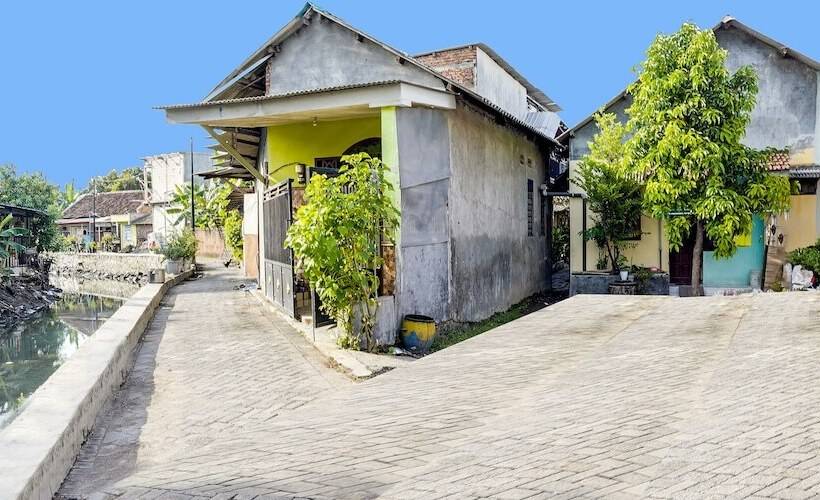 Hotel Spot On 91883 Kost 2 Putra Syariah