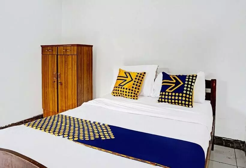 Hotelli Spot On 91896 Kost Bu Dewi Syariah