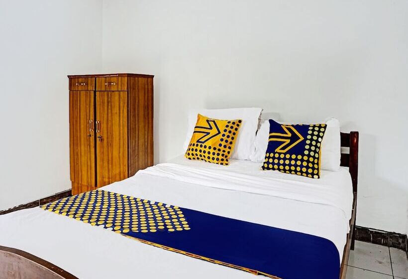 Hotel Spot On 91896 Kost Bu Dewi Syariah