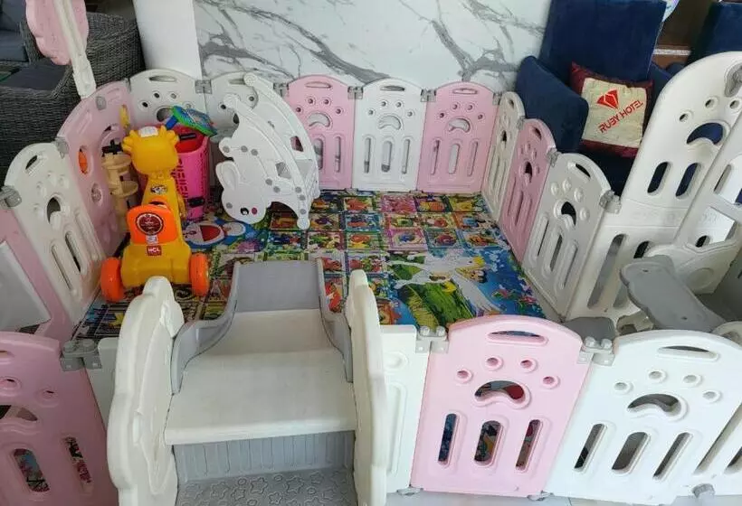 Ruby Hotel Vĩnh Long
